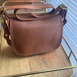 Vintage COACH brown leather purse like new condition never used